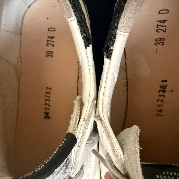 Golden Goose Superstar Sneaker - Picture 8 of 10